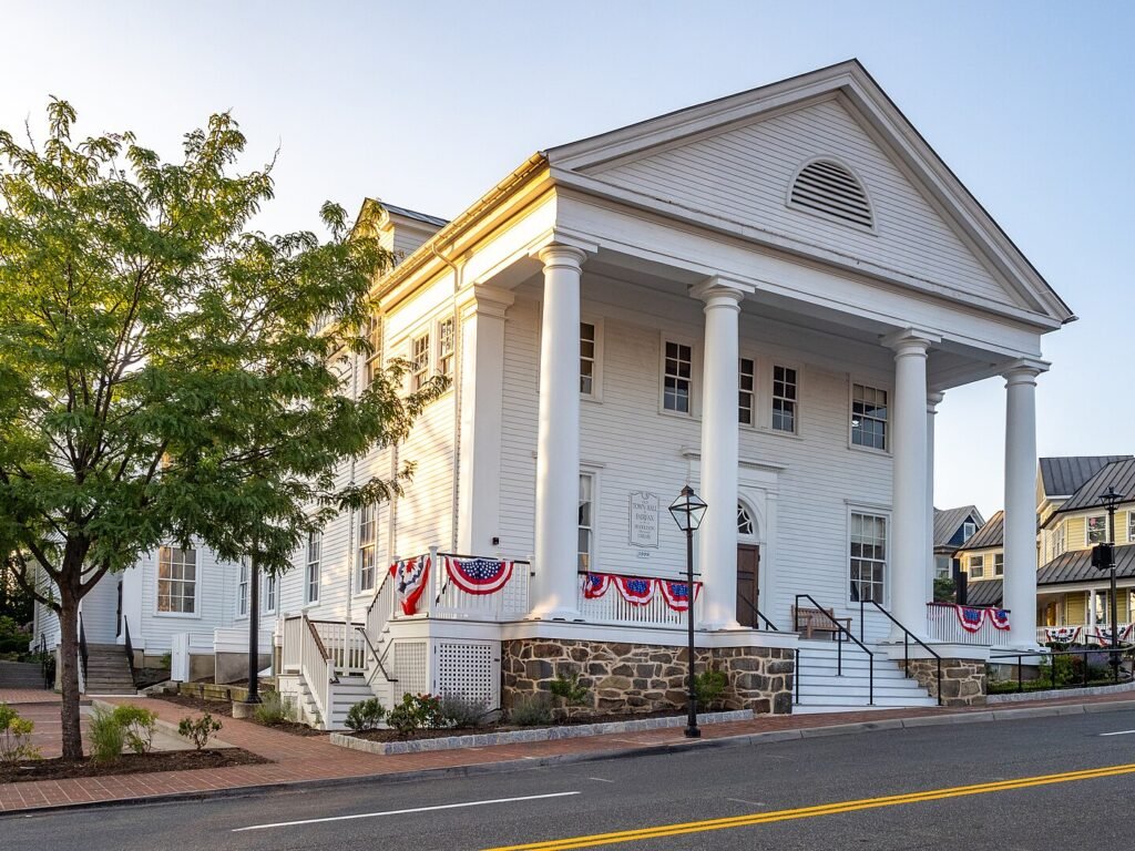 Renovation or New Remodeling: What’s best for you?